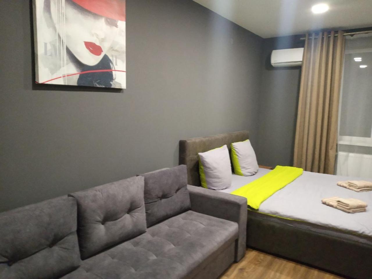 Apartment Yes 41 Ужгород Екстериор снимка