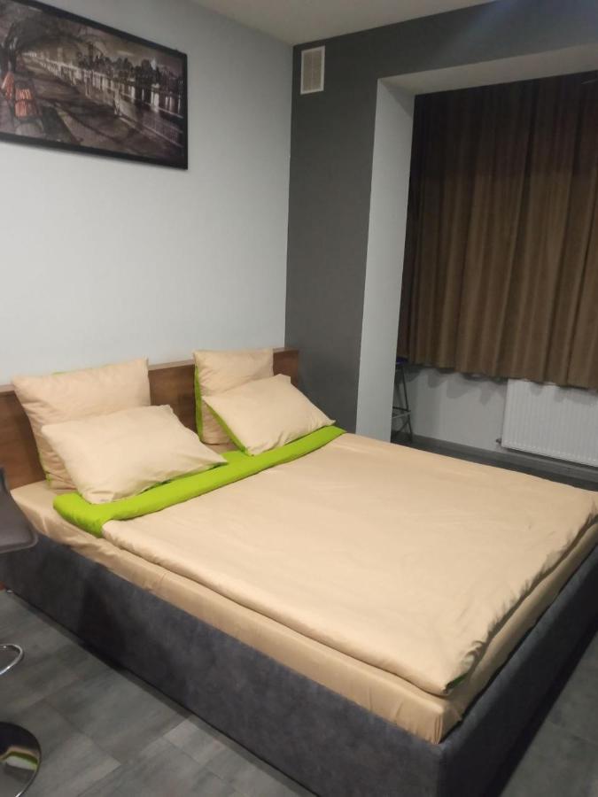 Apartment Yes 41 Ужгород Екстериор снимка