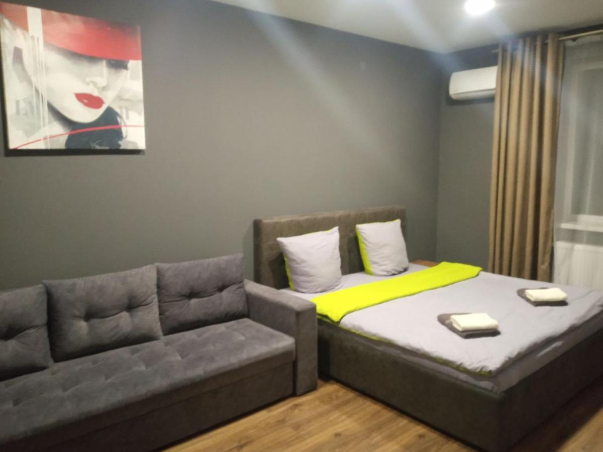 Apartment Yes 41 Ужгород Екстериор снимка